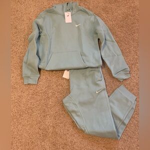 Men’s Nike Sportswear Essential Fleece SET LARGE Mineral Mint green